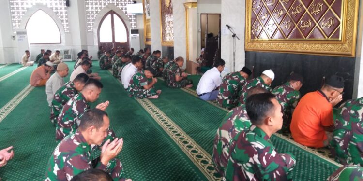 Doa Lintas Agama di Kodam VI/Mlw, Prajurit Bersatu Memohon Keselamatan NKRI