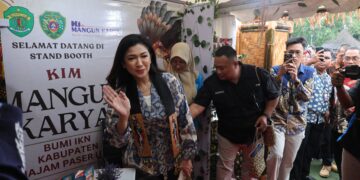 Dirjen IKP Sambangi Booth KIM Mangun Karya di KIM Festival 2025