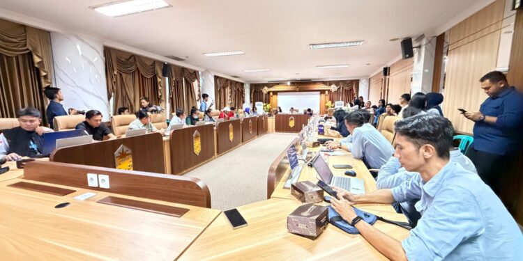 Dugaan Pelanggaran Normatif di PT PAMA Mengemuka, Bupati Kutim Pimpin Rapat Penentuan Sikap