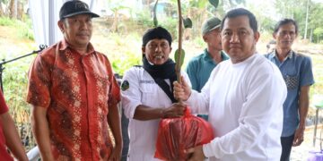 Dorong Ekonomi Hijau, Bupati PPU Resmikan Pembentukan Kampung Buah di Desa Sukaraja