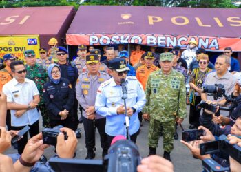 Pangdam VI/Mlw Pimpin Simulasi Kesiapsiagaan Bencana Hidrometeorologi di Balikpapan