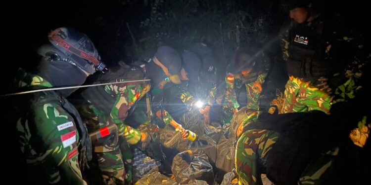 Gagal Diselundupkan, Ratusan Botol Miras Ilegal Diamankan di Perbatasan Sebatik