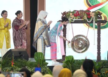 Sulam Tumpar Curi Perhatian di Persit BISA 2026, Nuansa Budaya Kaltim Jadi Magnet Pengunjung