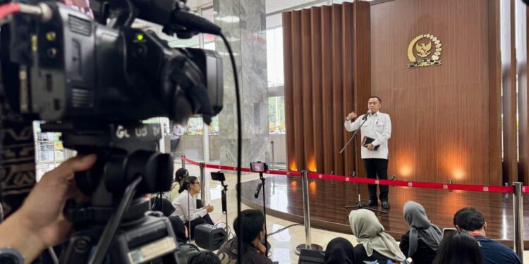 Pemerintah Perkuat Penanganan Karhutla, OMC dan Water Bombing Disiapkan