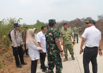 Hari Keempat, Tim Penyuluh TNI Tinjau Lahan Terdampak Karhutla di Kaltim