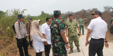 Hari Keempat, Tim Penyuluh TNI Tinjau Lahan Terdampak Karhutla di Kaltim